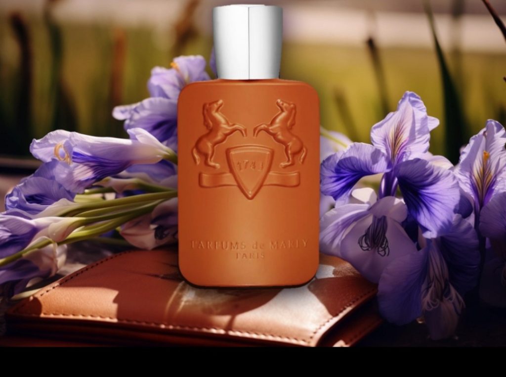 عطر مردانه Parfums de Marly Althair EDP با بطری که روی آن عکس دو اسب دارد و رنگ بطری قهوهای است.