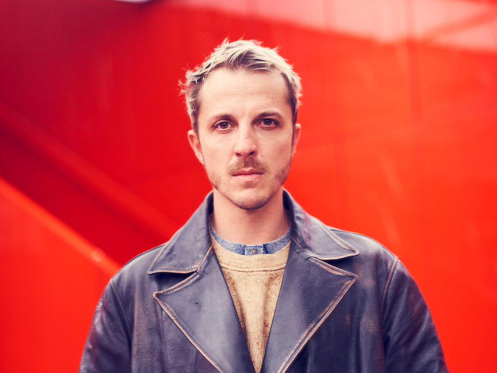 طراح کالکشن لباس زنانه دیزل، گلن مارتینز