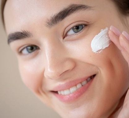 کرم شب در روتین پوستی شب 