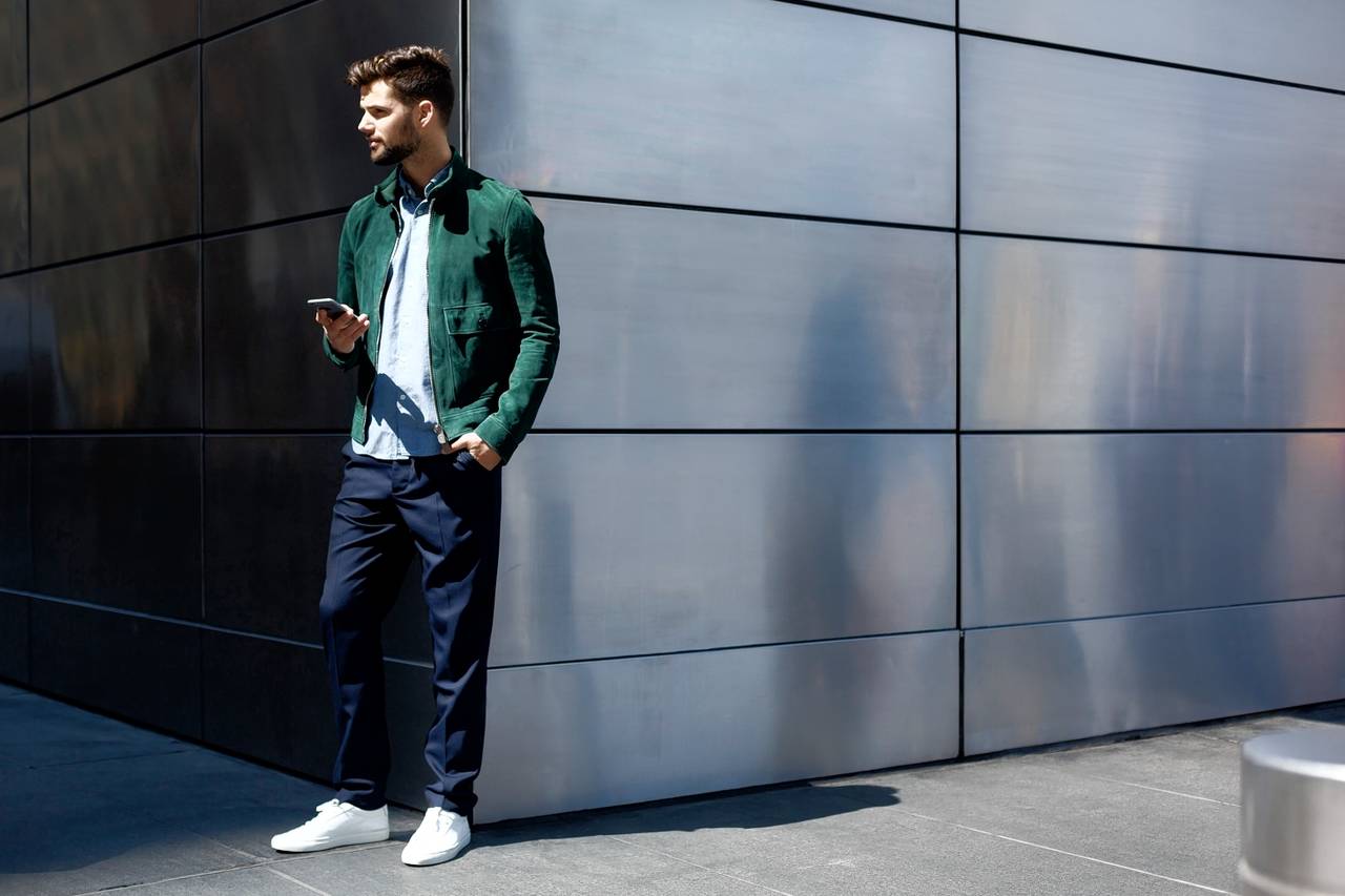 ست کردن لباس مردانه