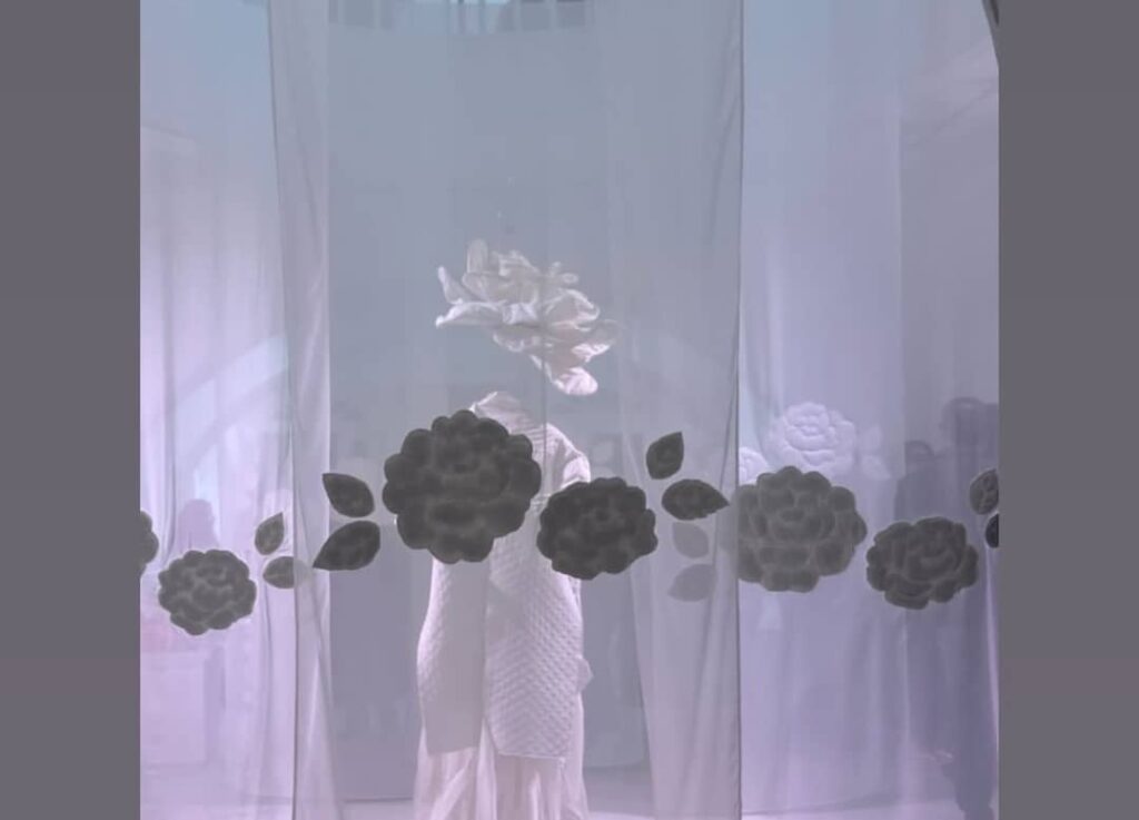 اولین اثر از درب ورودی گالری ماد در هفته دیزاین تهران